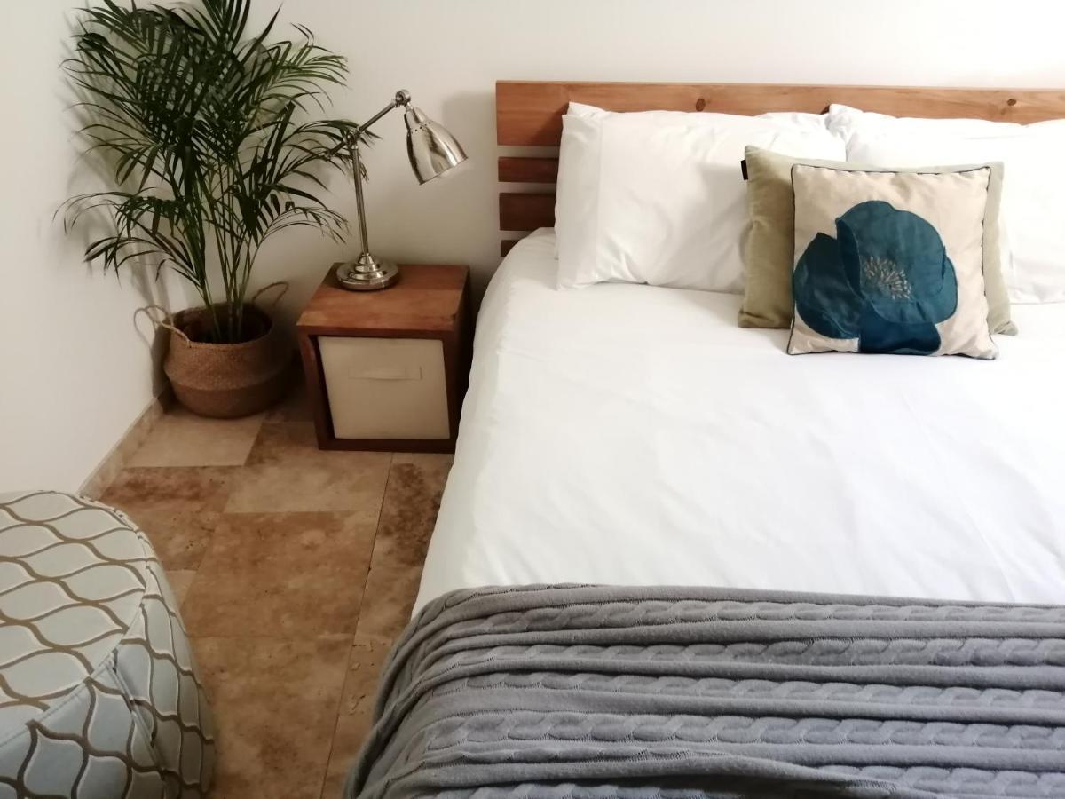 Chateau De Puissentut Bed & Breakfast Homps  Eksteriør bilde