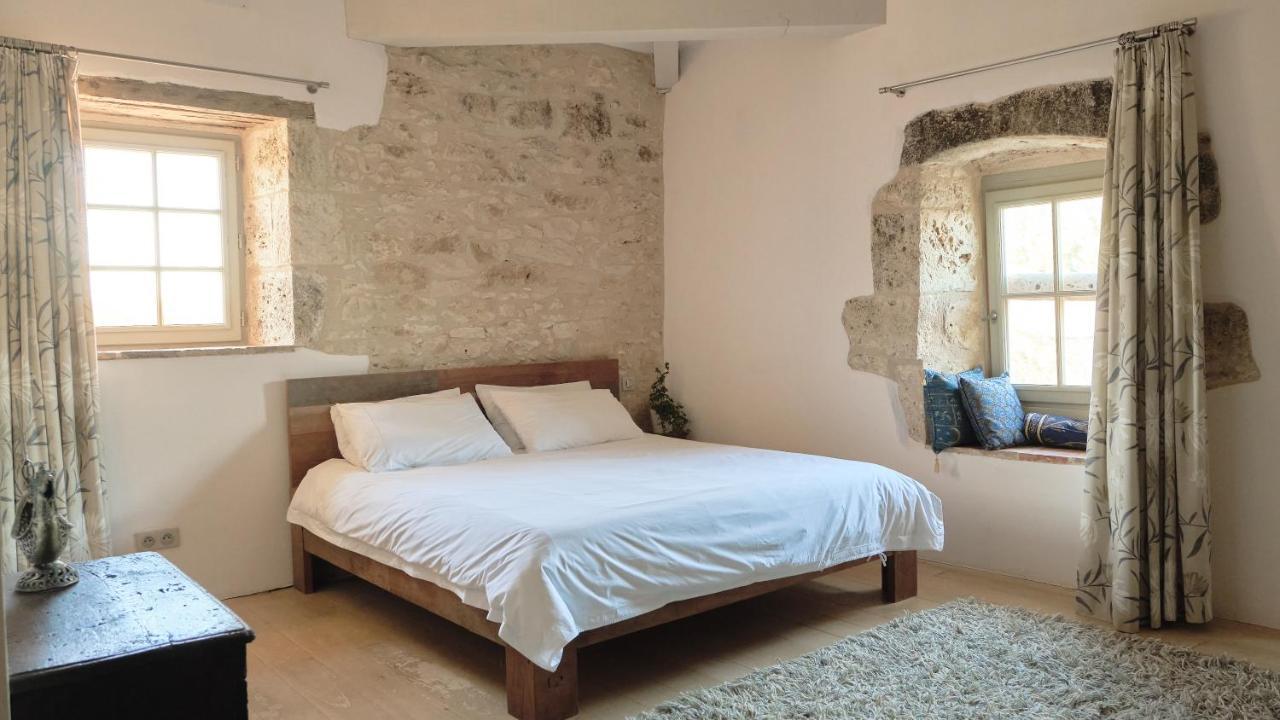 Chateau De Puissentut Bed & Breakfast Homps  Eksteriør bilde