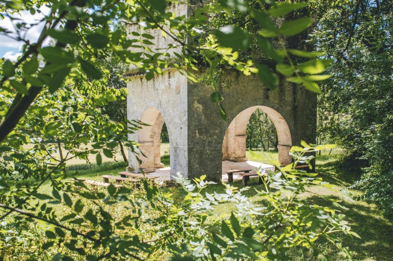Chateau De Puissentut Bed & Breakfast Homps  Eksteriør bilde